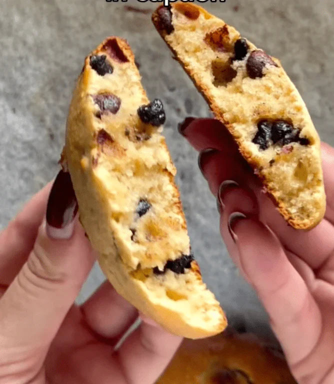 🍪 Vanilla Protein Choc Chip Bliss Cookies
