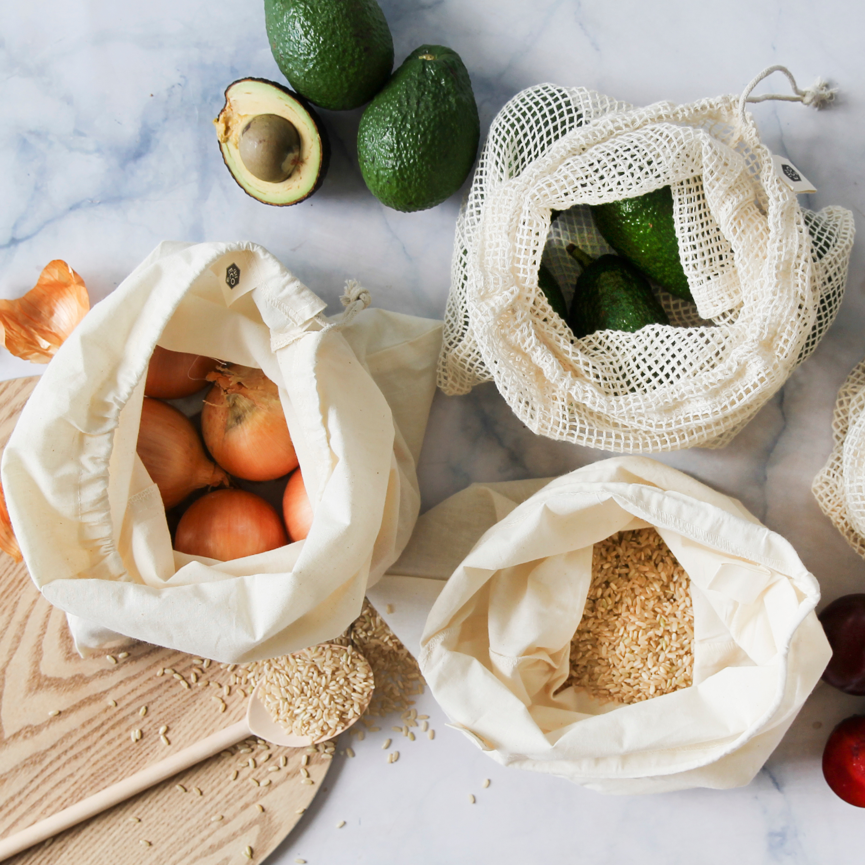 Ever Eco Organic Cotton Muslin Produce Bags grocery lifestyle image