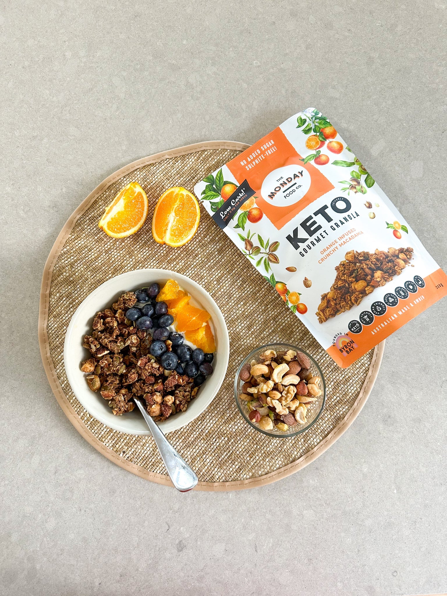 THE MONDAY FOOD CO Keto Granola Orange Infused Crunchy Macadamia