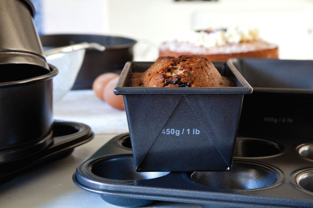 MasterCraft Kitchenware MasterCraft Heavy Base Box Sided Loaf Pan 15x9cm