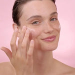 Weleda Smoothing Day Cream Wild Rose & White Tea 40ml lifestyle