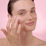 Weleda Smoothing Day Cream Wild Rose & White Tea 40ml lifestyle