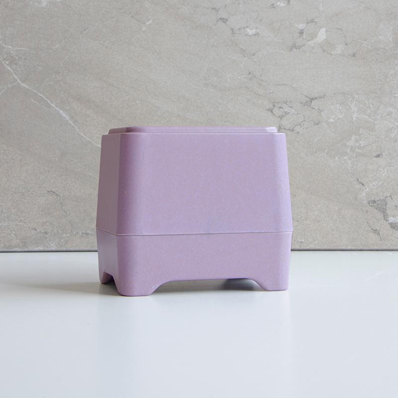 ethique bamboo & cornstarch shower container lilac