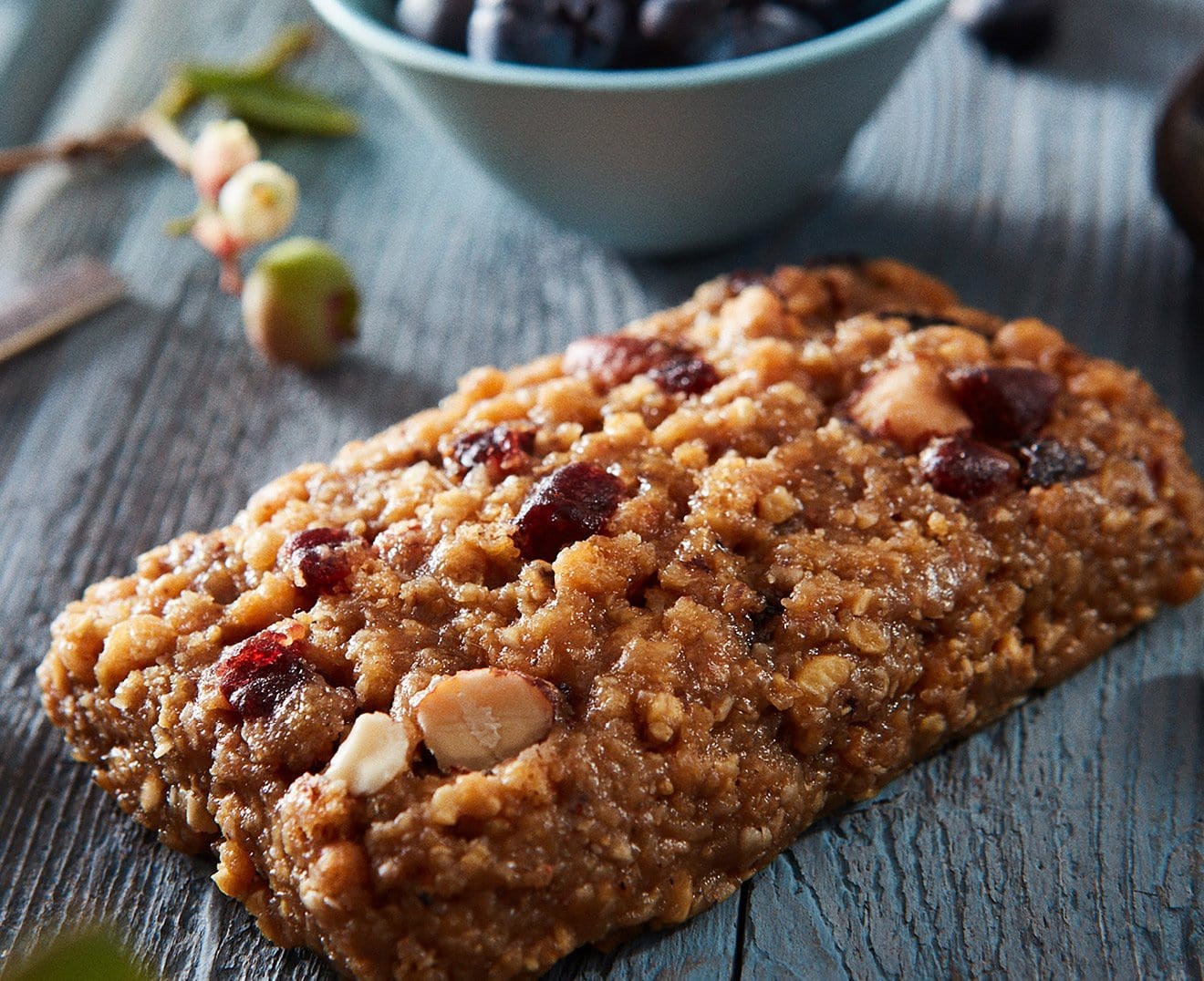 CLIF Snack Foods Clif Energy Bar Blueberry Almond Crisp 12x68g